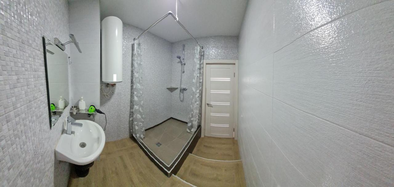 Apartments Swan Lake Kiev Dış mekan fotoğraf