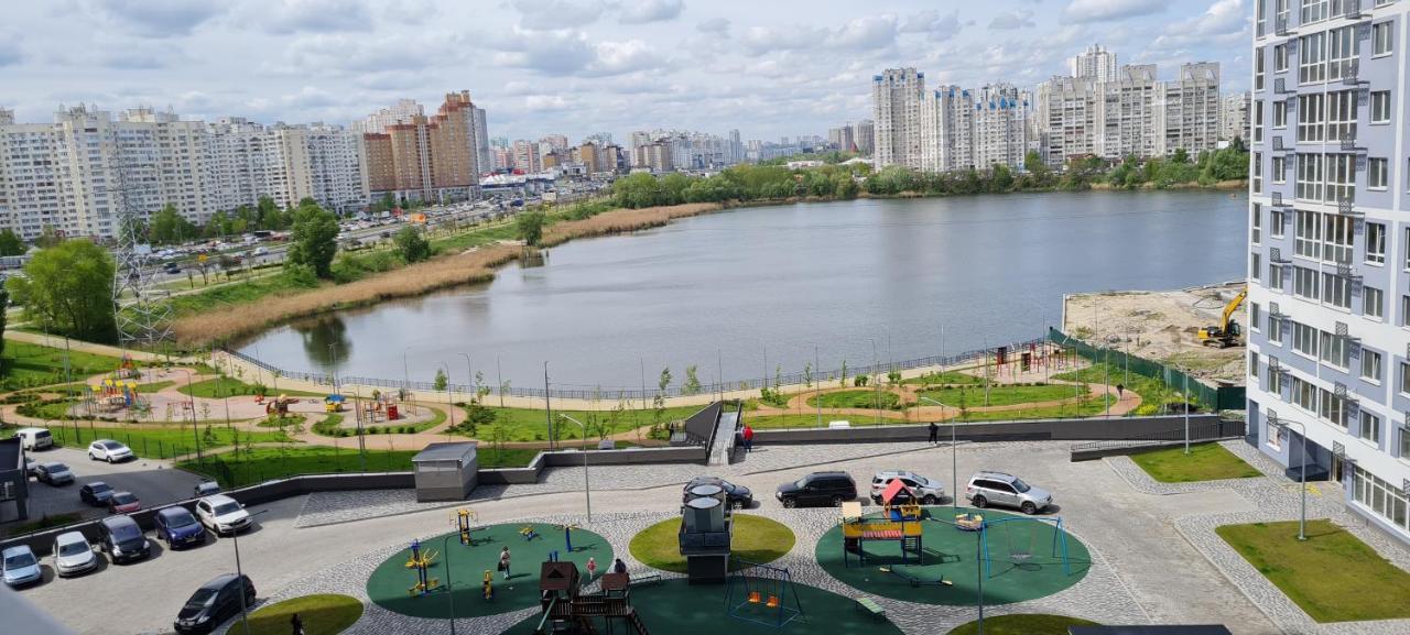 Apartments Swan Lake Kiev Dış mekan fotoğraf