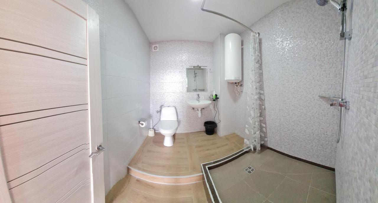 Apartments Swan Lake Kiev Dış mekan fotoğraf